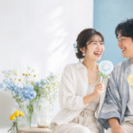 夏休みにセルフ写真館で撮影を楽しむカップル